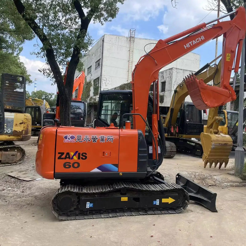 Sprzedaj wysokiej jakości używany Hitachi ZX60 Mini grabarz używany w Japonii Hitachi grabarz ZX60 na sprzedaż