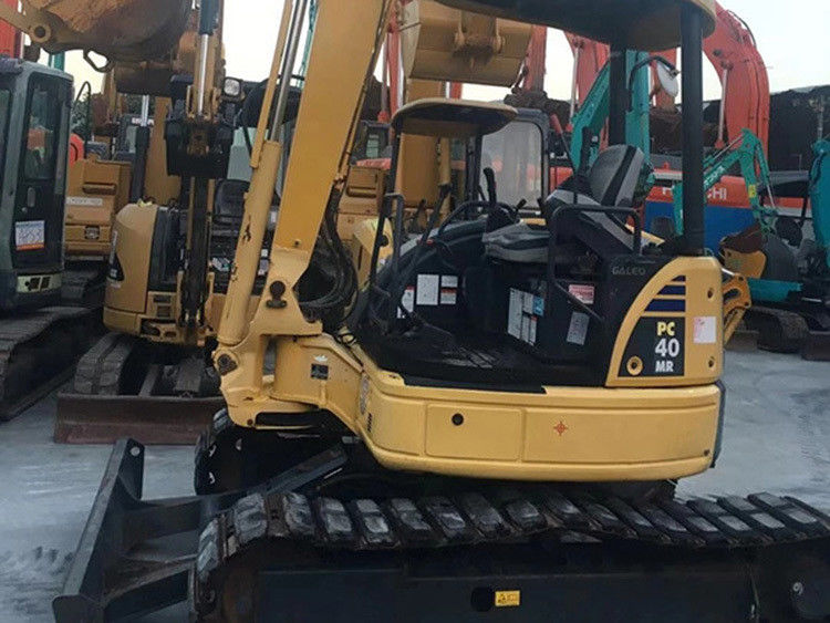 Dobrze utrzymany używany mini komatsu pc40 grabarz otwarty kabina pc 40 4 tony mała koparka do sprzedaży pc40mr