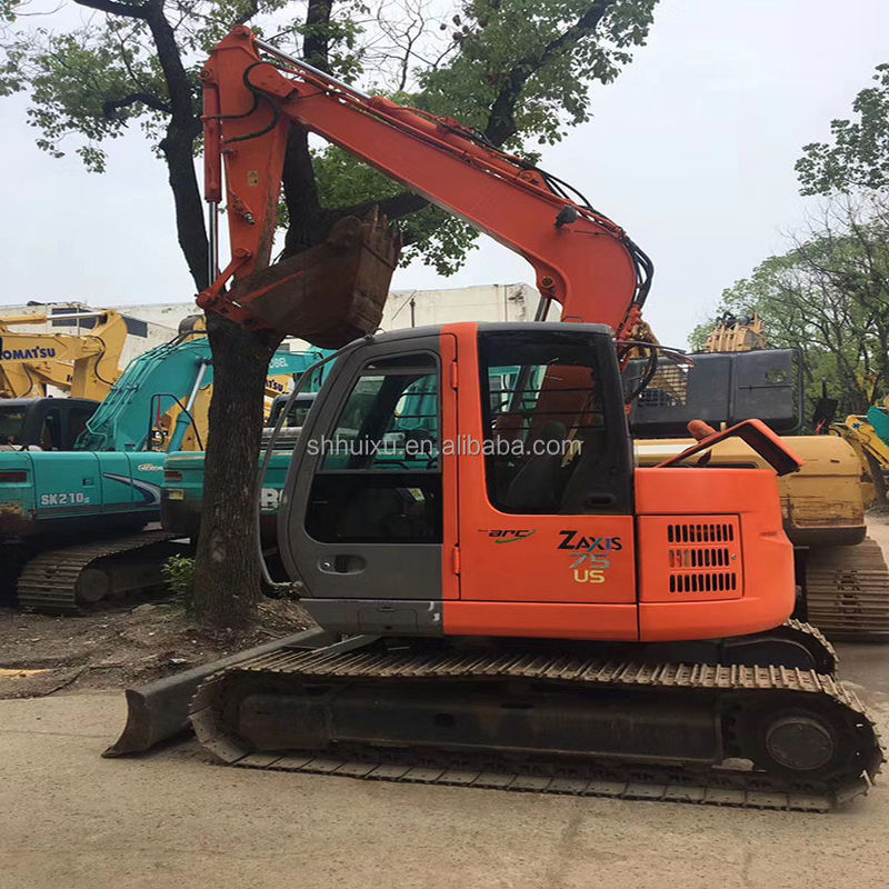 Sprzedaję używaną mini koparkę Hitachi75US z drugiej ręki Hitachi75US mały koparz w dobrym stanie