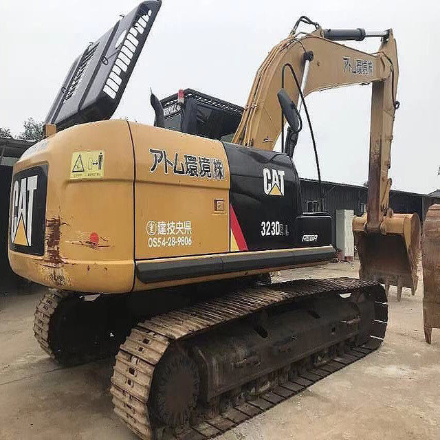 Sprzedawana maszyna CAT323 w dobrym stanie,w dobrej cenie