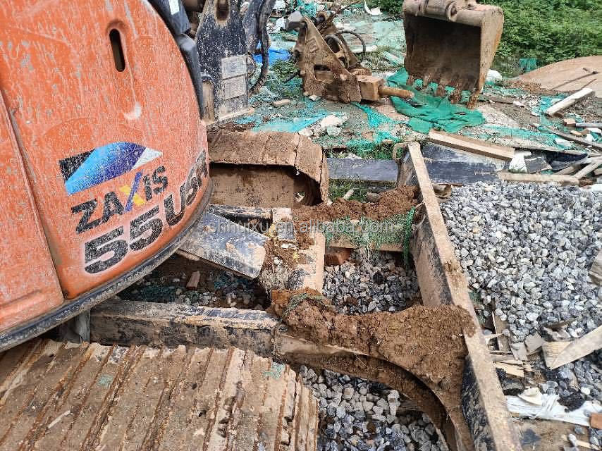 Hitachi w magazynie używany Hitachi EX55 mini grabarz na sprzedaż używany Hitachi mini digger EX55 w dobrym stanie