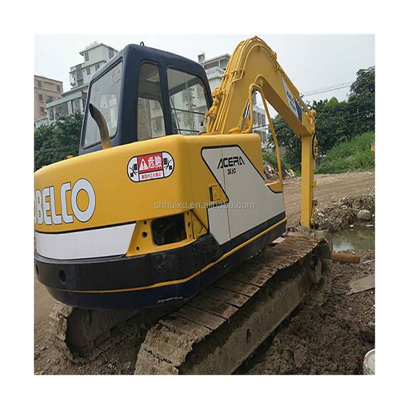 Stosowany hydrauliczny grabarz Kobelco60-3, mini używany wysokiej jakości grabarz KOBELCO60-3 tanio cena