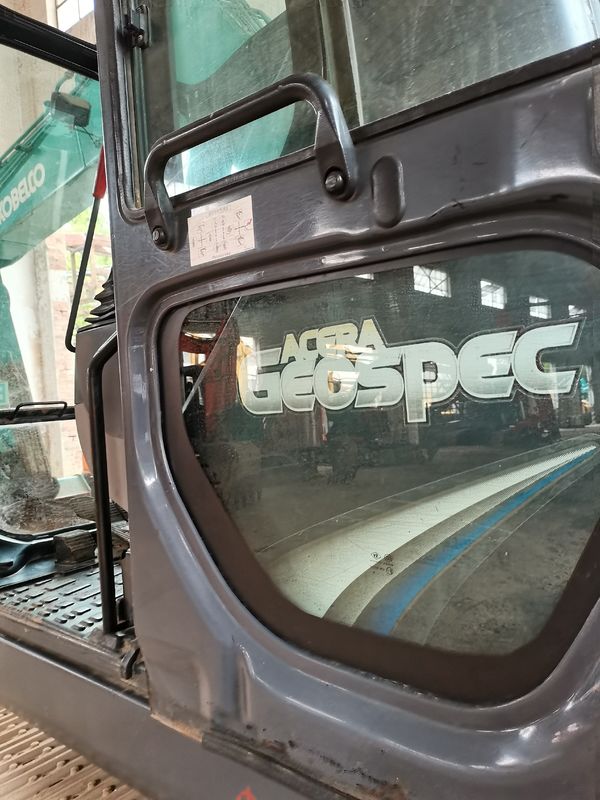 Prawdziwy strzał 90% Nowy oryginalny Japonia Używany KOBELCO SK 75 Excavator do sprzedaży Używany KOBELCO 75 Japońska technologia koparka