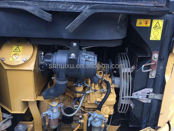 Dobrą jakość Stosowany mały grabarz CAT302 Stosowany hydrauliczny mini koparz maszyna gąsienicowa Gąsienicka w magazynie