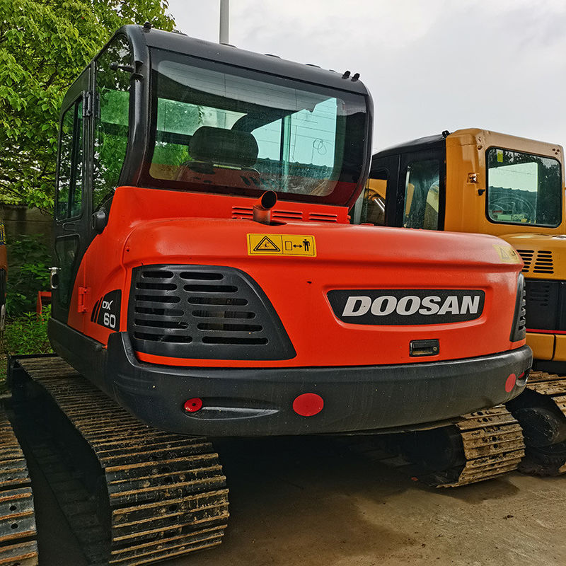 używany oryginalny mini grabarz mini grabarz Doosan DX 60 mini używany grabarz