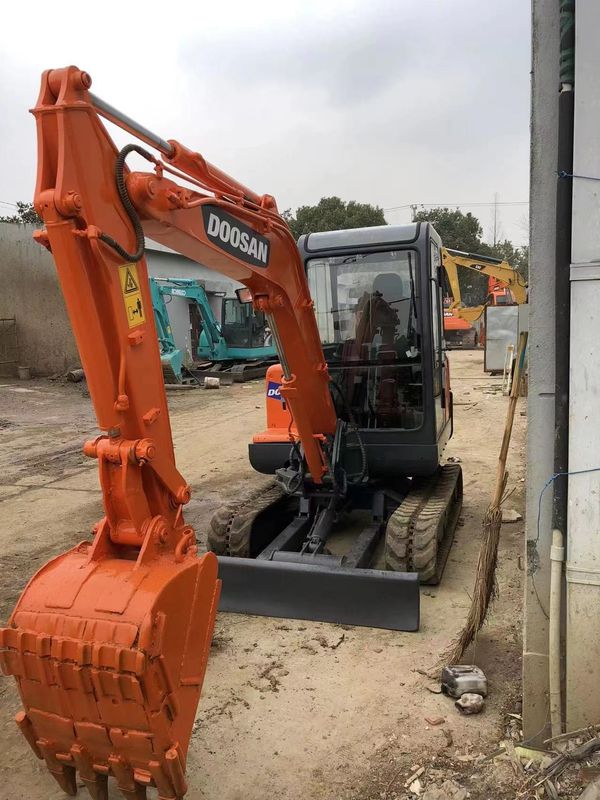 używany grabarz doosan DH35 mini grabarz dobra cena używany grabarz doosanDH35