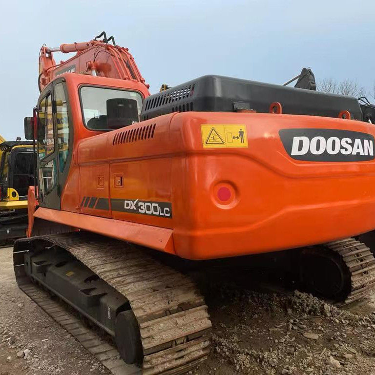używana koparka Doosan DX300 używana koparka Doosan DX300LC DX225 DH225 w dobrym stanie z niską ceną