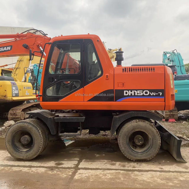 Doosan DH150 W-7 Wykorzystana koparka w dobrym stanie.