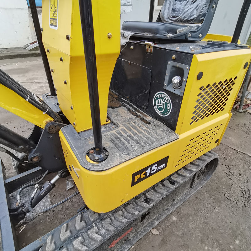 Komatsu KOMATSU PC15 używany hydrauliczny grabarz żeglarski pochodzenia japońskiego Tania cena używany mini grabarz Ładna jakość Komatsu Excavator