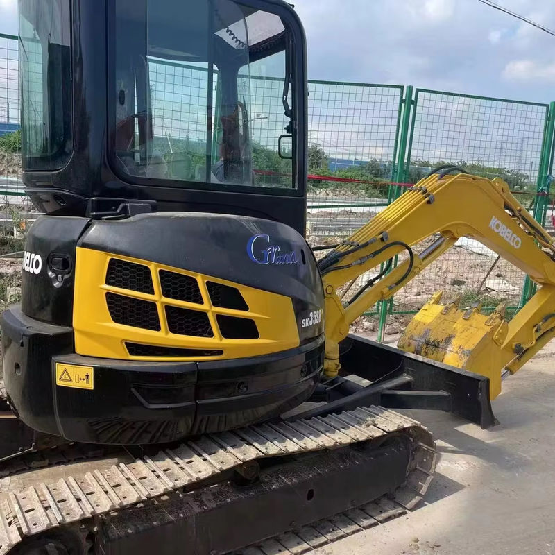 Wykorzystany hydrauliczny grabarz Kobelco35SR, NIEWZYCZY CENTRZY