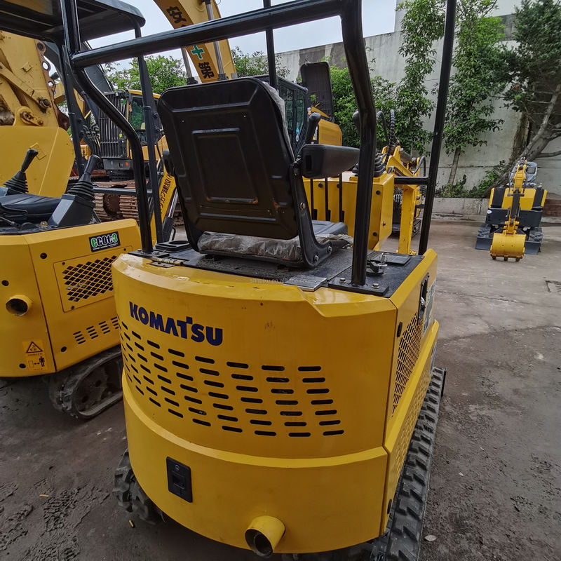Komatsu KOMATSU PC15 używany hydrauliczny grabarz żeglarski pochodzenia japońskiego Tania cena używany mini grabarz Ładna jakość Komatsu Excavator