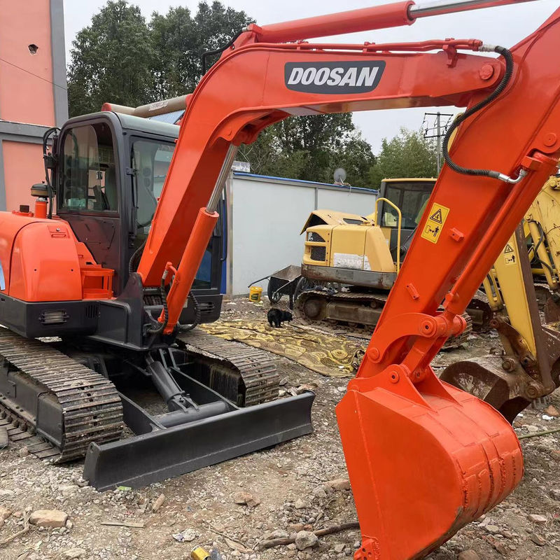 Wykopalnik Doosan DH60-7 mały koparz używane maszyny koparki używane hydrauliczne koparki