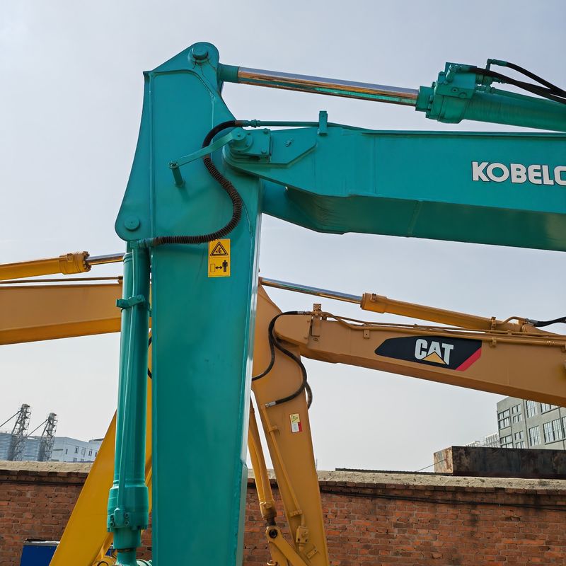 niskie godziny pracy używany grabarz kobelco 135/oryginalny kolor używany kobelco 135 w sprzedaży