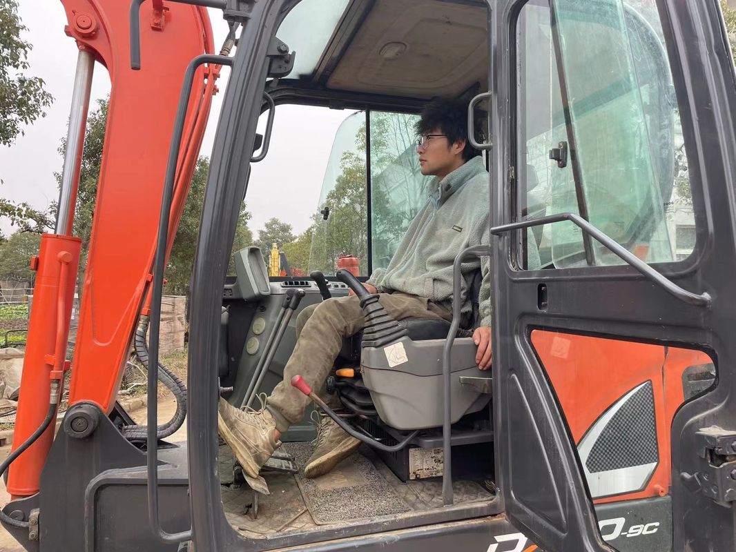 Sprzedaż mini wykopalni dla koparek Doosan DX60 mini używany mini wykopalnik