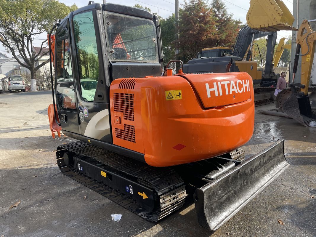 Sprzedaję używany mini grabarz Hitachi 55U ZX60 ZX70 ZX120 używany Hitachi mini digge 55U
