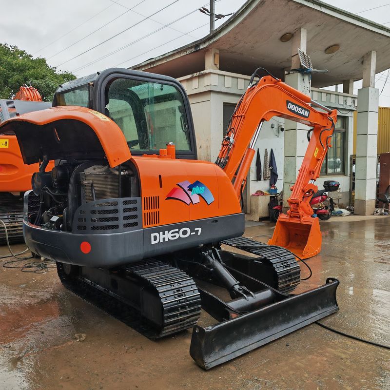 wykopaliska crawler używany doosan dh60/ drugiej ręki wykopaliska doosan używany doosan dh60 na sprzedaż