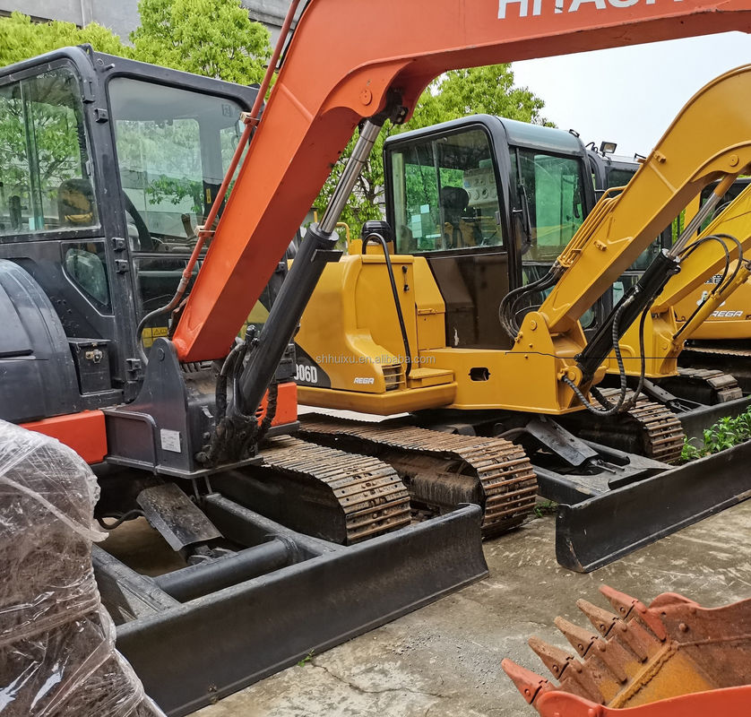 Hitachi w magazynie Doskonała jakość Hitachi ZX55U W drugiej ręce hydrauliczny grabarz/używany mini grabarz Hitachi ZX55U Tania cena