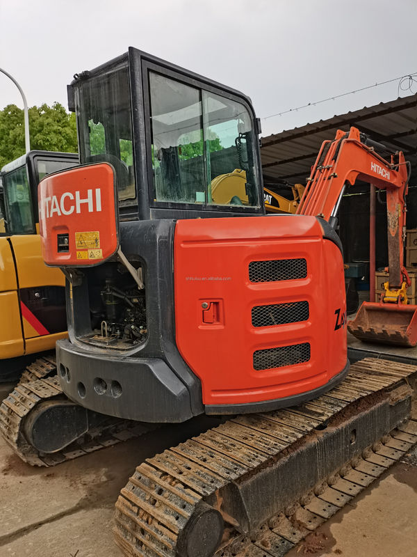 Hitachi w magazynie Doskonała jakość Hitachi ZX55U W drugiej ręce hydrauliczny grabarz/używany mini grabarz Hitachi ZX55U Tania cena