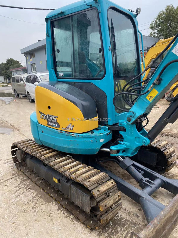 Stosowany mini koparz Kubota35 Japonia pochodzenie niska cena/W drugiej ręce hydrauliczny rower koparz Kubota35 Wysoka jakość