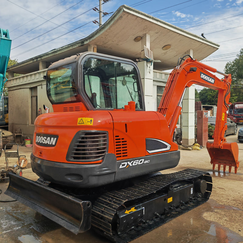 6 ton Mini rozmiar używany grabarz używany Doosan Dx60 6000KG 0,21m3 pojemność wiadra
