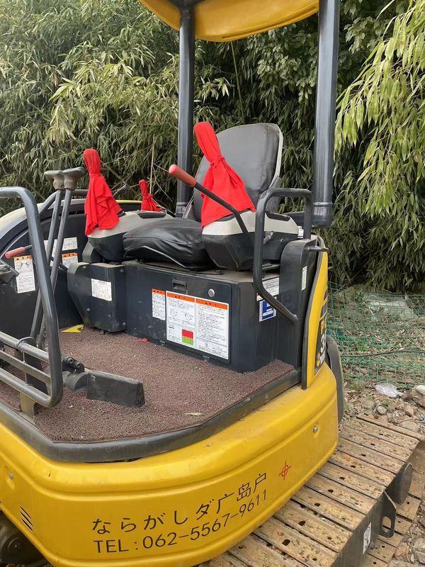 Stosowany mini grabarz Komatsu PC35 bez kabiny mały grabarz używane maszyny mini grabarz używany używany grabarz do sprzedaży