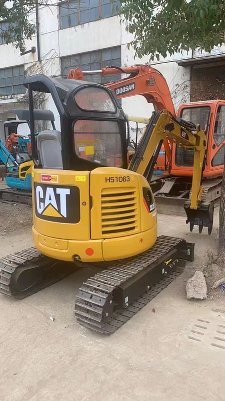 Używane koparki spacerowe CAT302.5 bez kierowcy kabiny używany koparz mini koparki na sprzedaż mini koparki sprzedaż