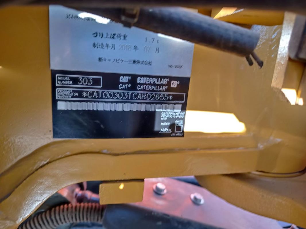 Używany mini grabarz CAT303 bez kierowcy kabiny ręczny koparz ziemi China mini koparz