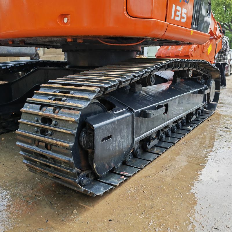 Hitachi w magazynie 90% używane Hitachi zx135/ używany grabarz Hitachi zx135 na sprzedaż