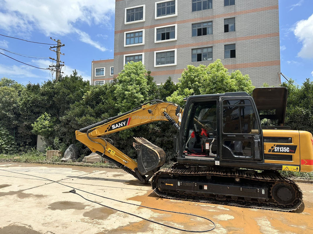 China Made Excavator Używany Sany Excavator 135 Żółty 0,7m3 Pojemność wiadra 13 Ton