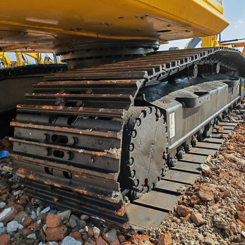22 Tony Ekskawator używany Komatsu PC 220 8 używany Komatsu PC220 8