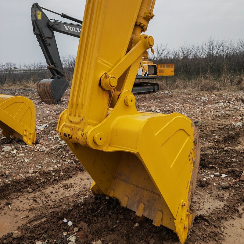 niskie godziny pracy najlepsza cena używany grabarz komatsu pc220-8 na sprzedaż