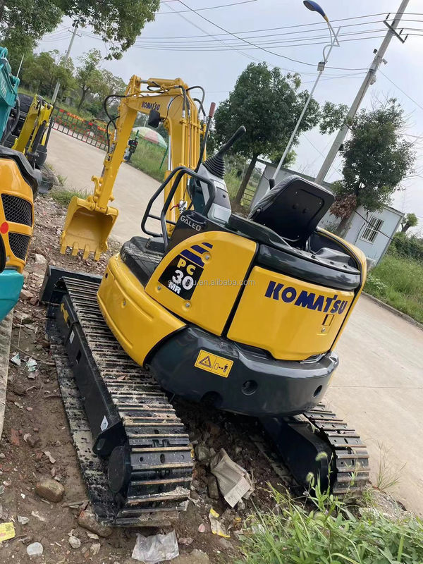 mini grabiarka na stokach używany komatsu pc30/niska cena używany komatsu mini digger pc 30 na sprzedaż