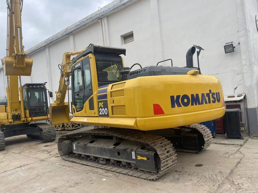 używany grabarz komatsu pc200/w dobrym stanie z dużą mocą używany grabarz komatsu pc200 na sprzedaż