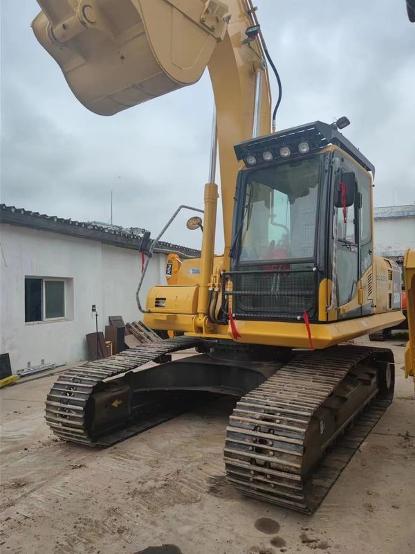 używany grabarz komatsu pc200/w dobrym stanie z dużą mocą używany grabarz komatsu pc200 na sprzedaż