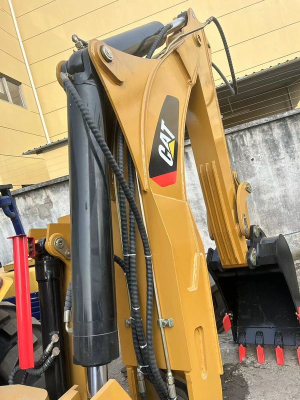 Używany ładowarka Caterpillar CAT420F ładowarka Cat 420f/ używany japoński silnik w dobrym stanie
