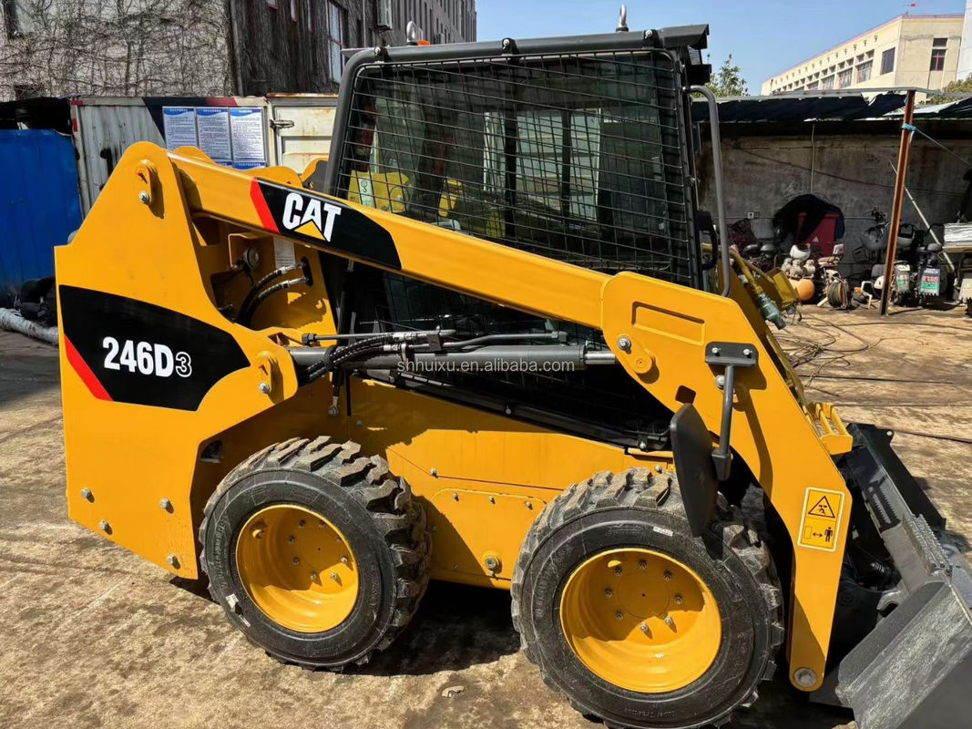 używany skok maszyny CAT 246D3 Caterpillar kołowe koparki Japonia oryginalne kołowe koparki